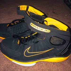 Yellow Nike Air Zoom Huarache Basketball Sneakers
